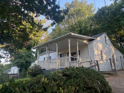 704 Pace St, Martinsville, VA, 24112-4316 | Card Image