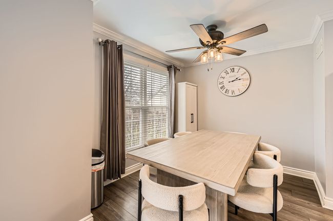 1300 Gloucester Cir, Townhouse with 3 bedrooms, 3 bathrooms and 2 parking in Carol Stream IL | Image 12