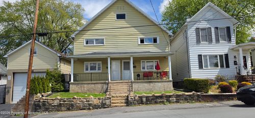 2032 Washburn St, Scranton, PA, 18504-1905 | Card Image