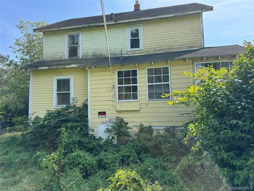 33 County Highway 17, Thompson Ridge, NY, 10985-2104 | Card Image