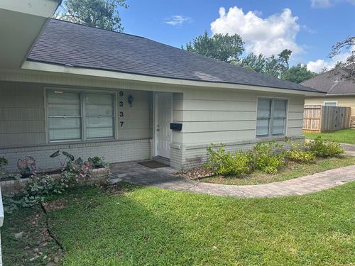 9337 Walterville Rd, Houston, TX, 77080-7421 | Card Image