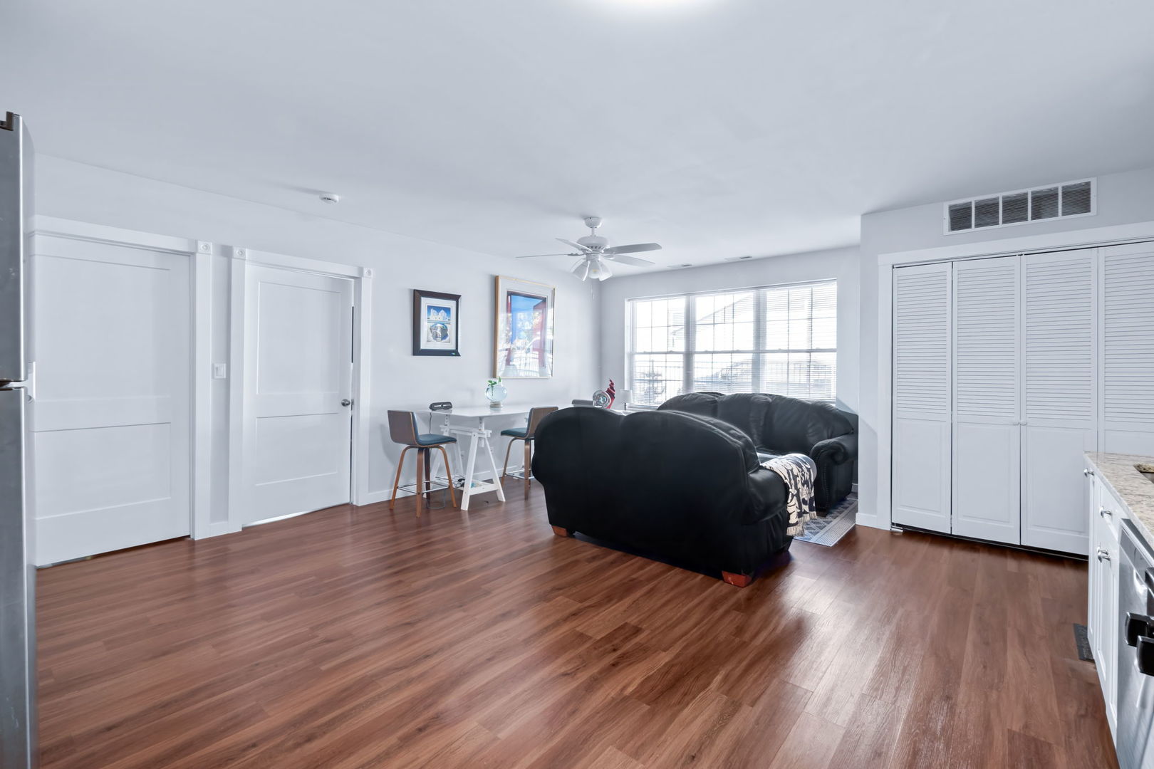 Commercial Sale in Chicago 4