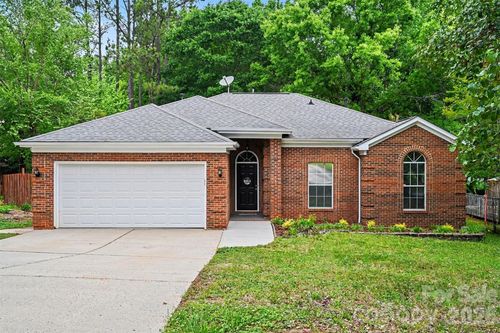 13505 Gatestone Ln, Pineville, NC, 28134-7375 | Card Image