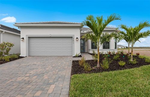 19611 Indian Rock Pl, LAKEWOOD RANCH, FL, 34211-2935 | Card Image