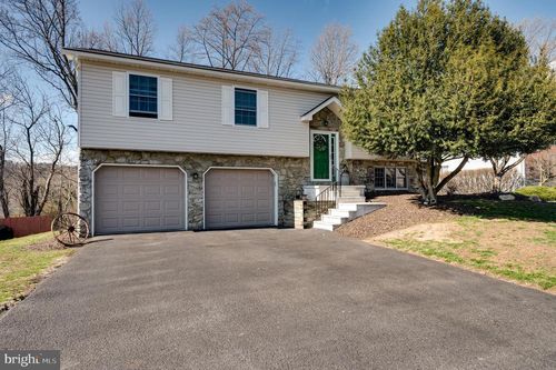 1133 Ashbourne Dr, READING, PA, 19605-3225 | Card Image