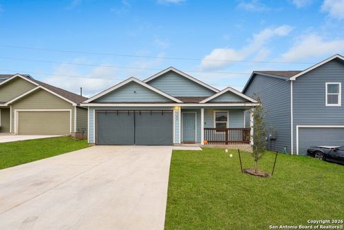 140 Wood Moss Dr, Floresville, TX, 78114 | Card Image