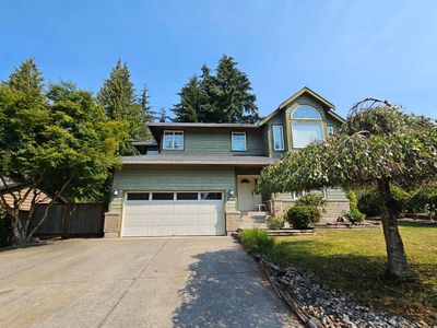 2547 Montrose Way, House other with 4 bedrooms, 3 bathrooms and 6 parking in Squamish BC | Image 1