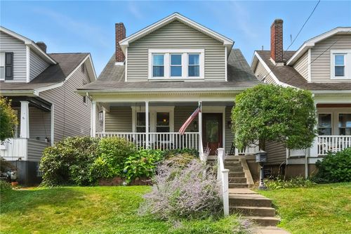 1140 Franklin St, White Oak, PA, 15131-1428 | Card Image