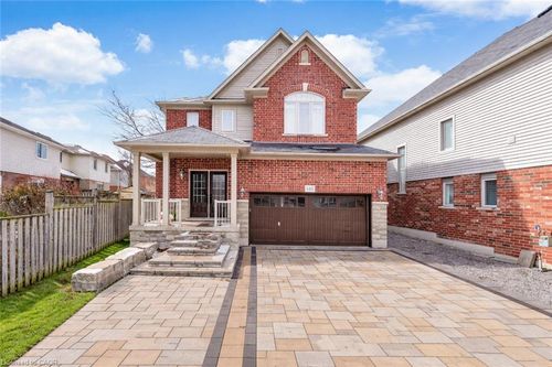 145 Redtail St, Kitchener, ON, N2K4J5 | Card Image