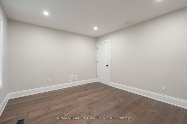 19 Rouge River Cir, House other with 4 bedrooms, 3 bathrooms and 6 parking in Markham ON | Image 25