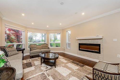 10816 80 Ave, Delta, BC, V4C1W3 | Card Image