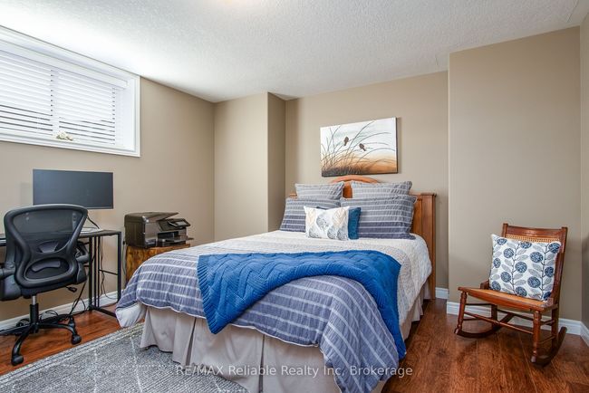 24 Carriage Lane, House other with 3 bedrooms, 3 bathrooms and 6 parking in Bayfield ON | Image 38