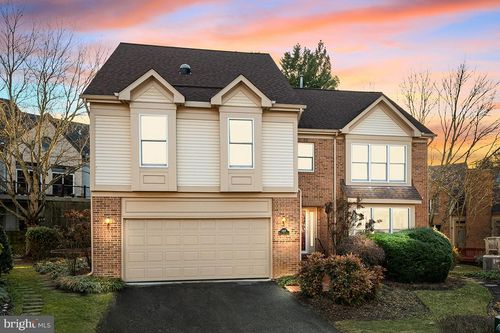 3402 Walnut Hill Ct, FALLS CHURCH, VA, 22042-3546 | Card Image