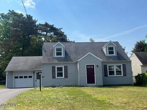 134 Osborne Road, Colonie, NY, 12205 | Card Image