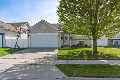 9008 N Oak St, Spokane, WA, 99208-5085 | Card Image