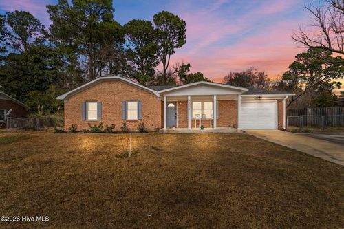 4509 Kings Dr, Wilmington, NC, 28405-1334 | Card Image