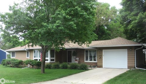 336 N West St, Forest City, IA, 50436-1334 | Card Image