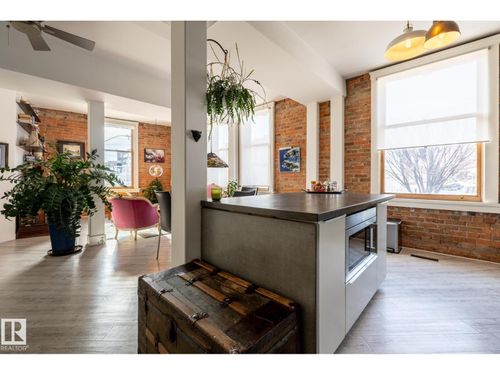 203-10141 95 St Nw, Edmonton, AB, T5H2A8 | Card Image