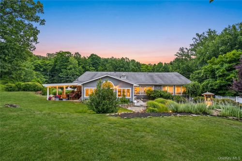289 Oak Ridge Road, East Fishkill, NY, 12533 | Card Image