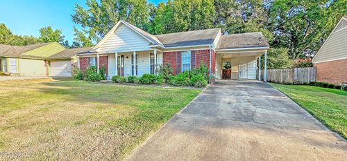 10625 Kristen Dr, Olive Branch, MS, 38654-5171 | Card Image