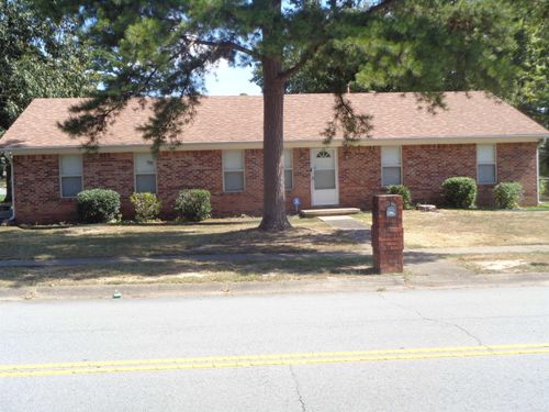 3217 Romine Rd, Little Rock, AR, 72204-4261 | Card Image