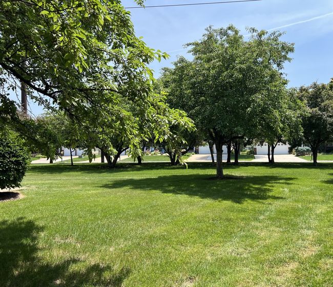 UNIT-1304 - 811 Burr Oaks Dr, Condo with 2 bedrooms, 3 bathrooms and null parking in West Des Moines IA | Image 21