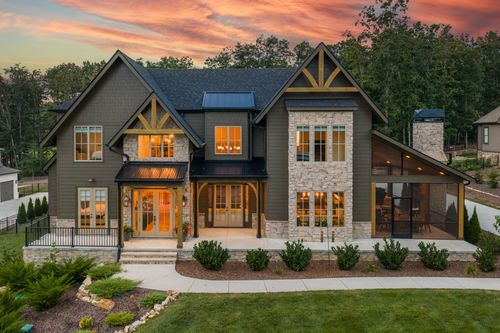 8383 Mountain Laurel Trl, Signal Mountain, TN, 37377-1794 | Card Image