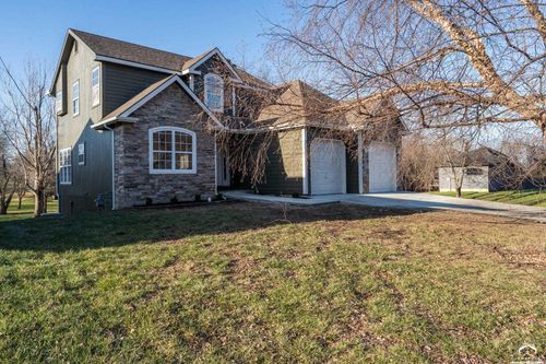 121 Hillside Dr, Baldwin City, KS, 66006-7003 | Card Image