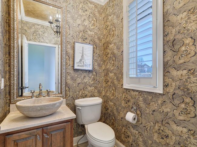 Powder room perfect for guests! | Image 25