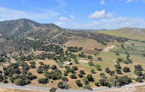 770 Limekiln Rd, Hollister, CA, 95023-8921 | Card Image