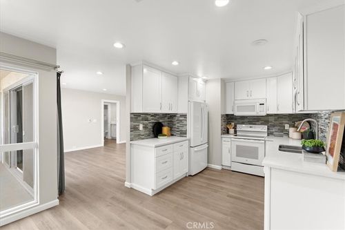 unit-109-3939 E Allin St, Long Beach, CA, 90803-2814 | Card Image