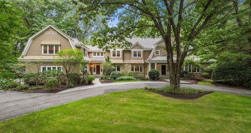 121 Livingston Rd, Wellesley, MA, 02482-7308 | Card Image