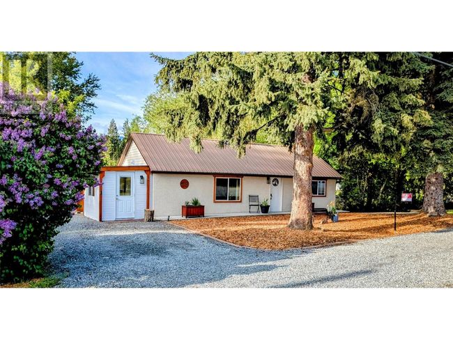 4152 51 St, House other with 2 bedrooms, 2 bathrooms and 10 parking in Canyon BC | Image 32