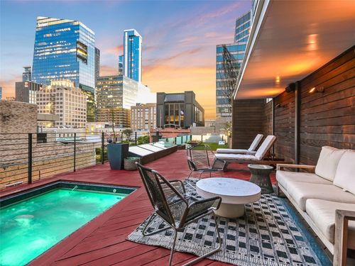 811 Congress Ave, Austin, TX, 78701-2425 | Card Image