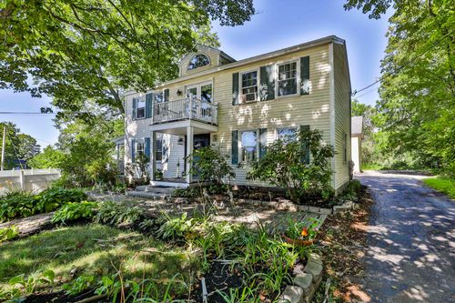 3-14 Chester Rd, Derry, NH, 03038-1657 | Card Image