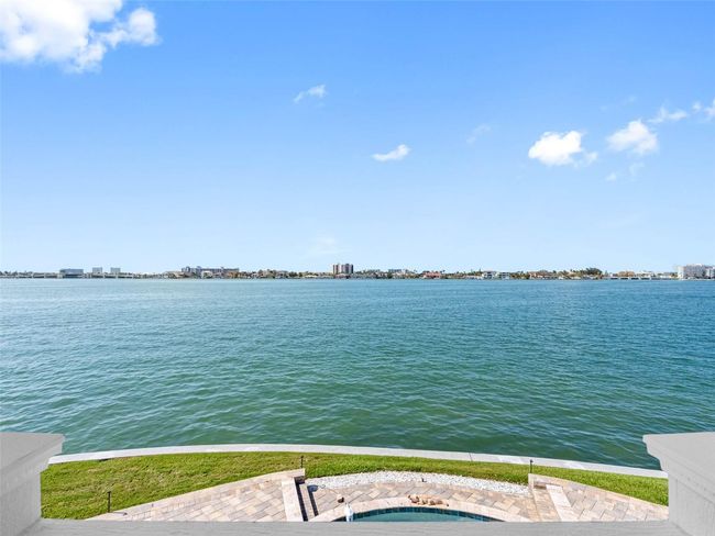 11000 8 Th St E, House other with 4 bedrooms, 5 bathrooms and null parking in Treasure Island FL | Image 29