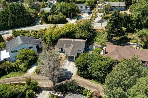 5718 Trail Ave, Sechelt, BC, V0N3A6 | Card Image