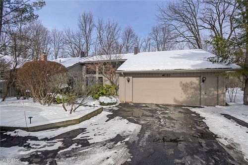 429-53 Honeysuckle Path, Aurora, OH, 44202-8290 | Card Image