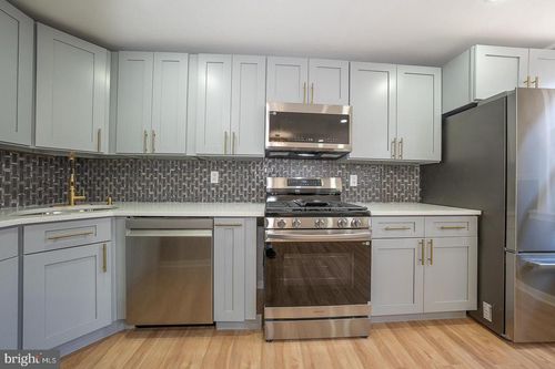 242 Spring Valley Rd, Darby, PA, 19023-1420 | Card Image