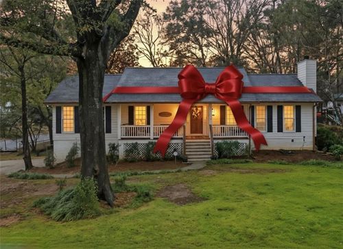 201 Lexington Dr, Woodstock, GA, 30188-2915 | Card Image