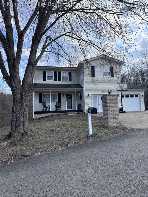 263 Gentle Breeze Dr, Chapmanville, WV, 25508-5809 | Card Image