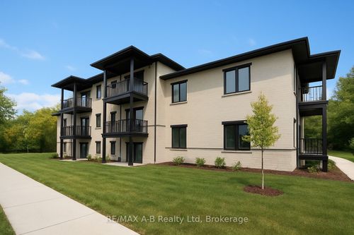 3-428 Queen St W, Saint Marys, ON, N4X1C8 | Card Image