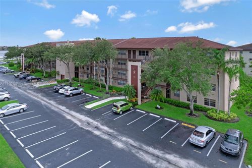 apt-108f-800 Sw 131st Ave, Pembroke Pines, FL, 33027-1835 | Card Image