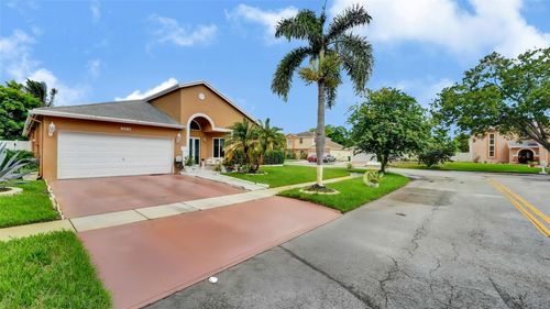 9581 Boulder St, Miramar, FL, 33025 | Card Image
