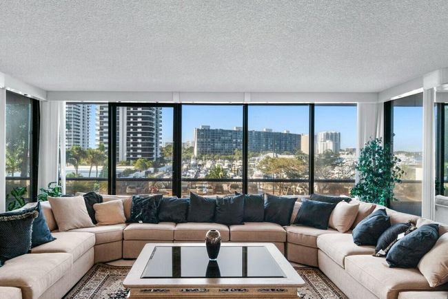 252 - 100 Lakeshore Drive, Condo with 3 bedrooms, 4 bathrooms and null parking in North Palm Beach FL | Image 10