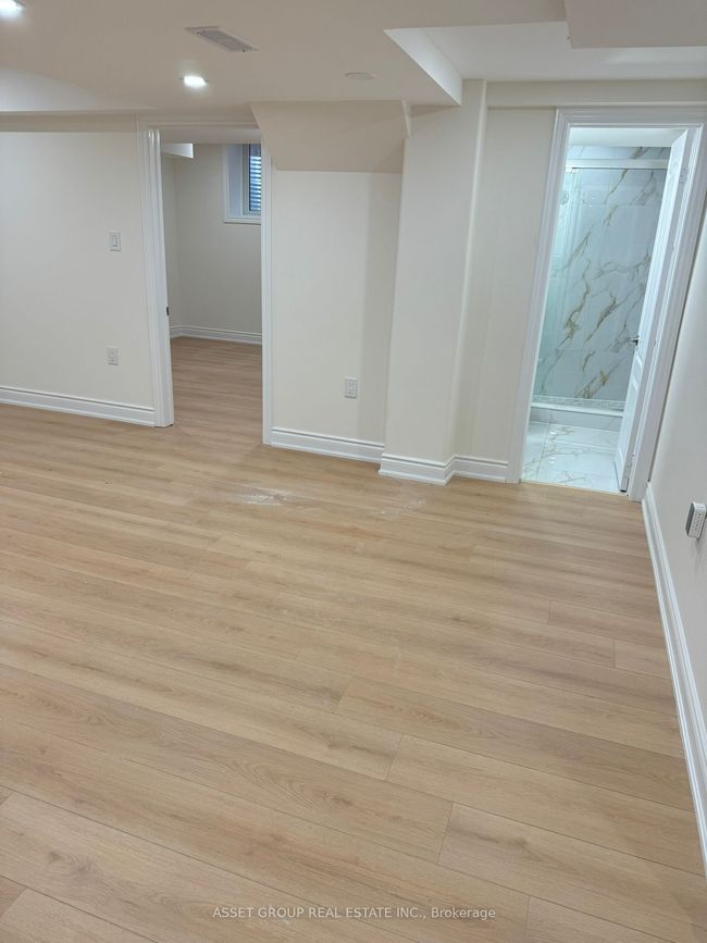 BSMNT - 39 Royal Links Cir, House other with 2 bedrooms, 2 bathrooms and 2 parking in Brampton ON | Image 18