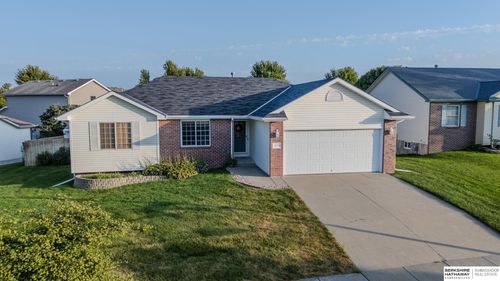 1733 Frisco Dr, Lincoln, NE, 68521-9089 | Card Image