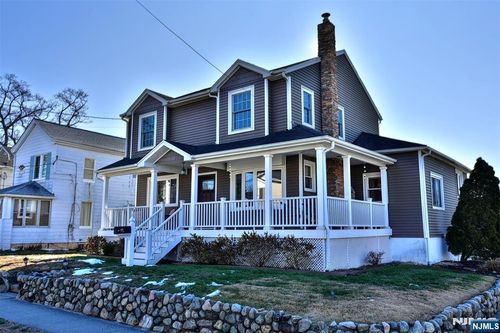 26 Waldwick Ave, Waldwick, NJ, 07463-1944 | Card Image