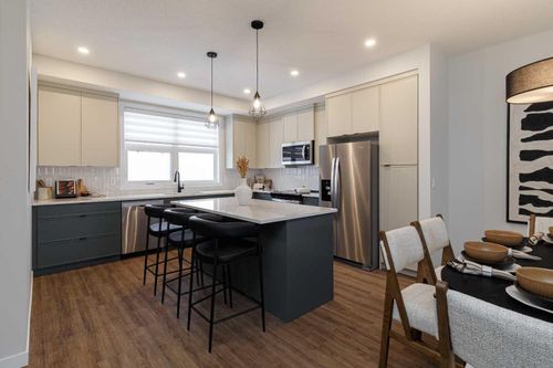 706-30 Creekside Grove Sw, Foothills, AB, T1S3S5 | Card Image