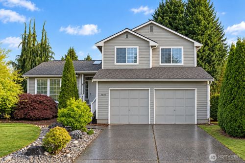 5806 151st St Se, Everett, WA, 98208-8917 | Card Image